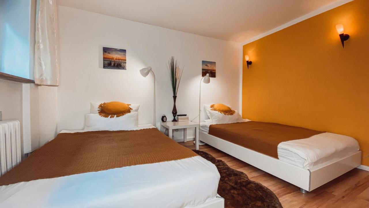 Villa Herkules - Privates Apartment Am Waldrand Mit Smart Tv Und Kostenlosen Parkplaetzen Kassel Zewnętrze zdjęcie
